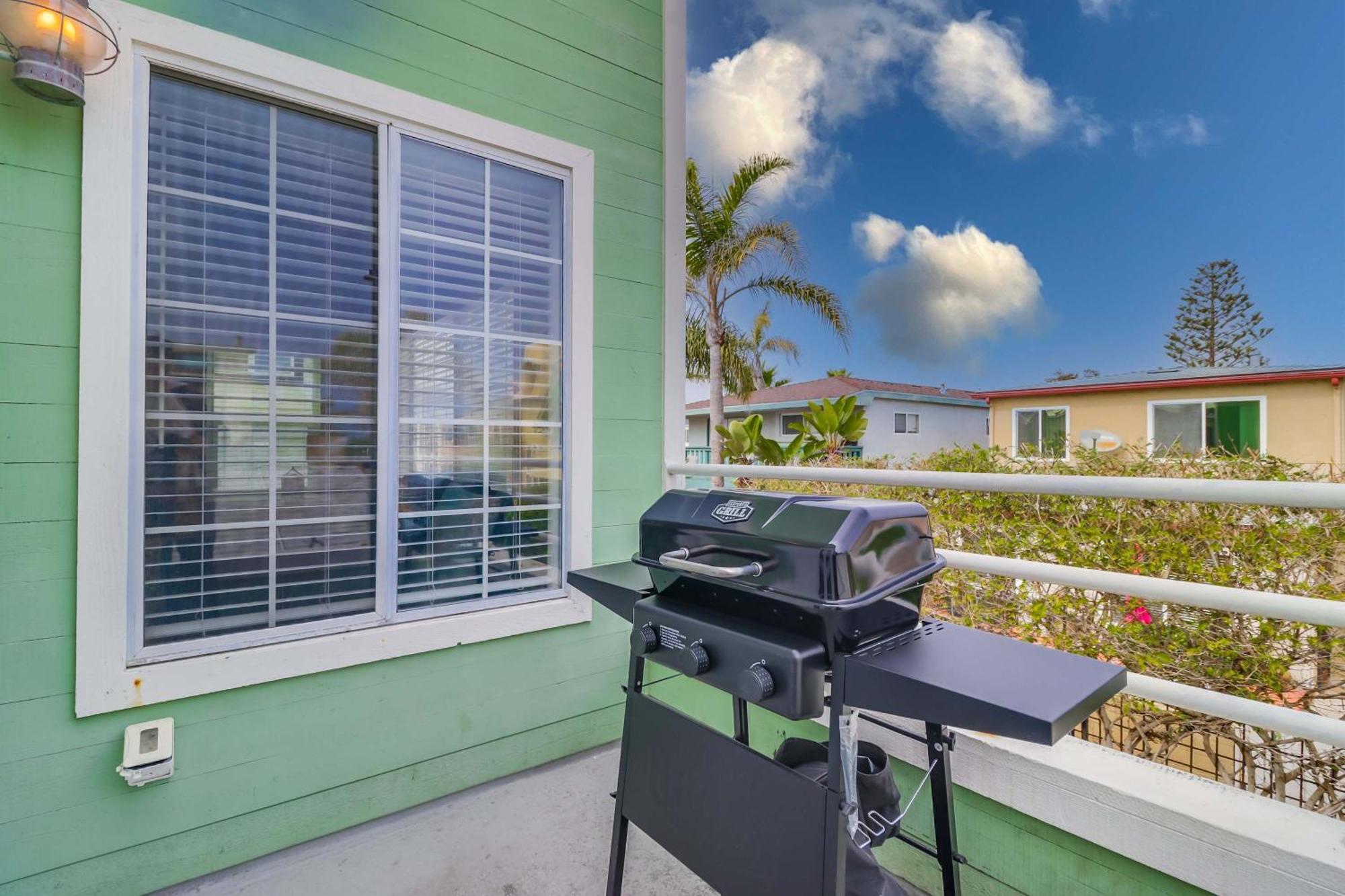 Half Block To Bay Steps To Ocean Ac Large Patio