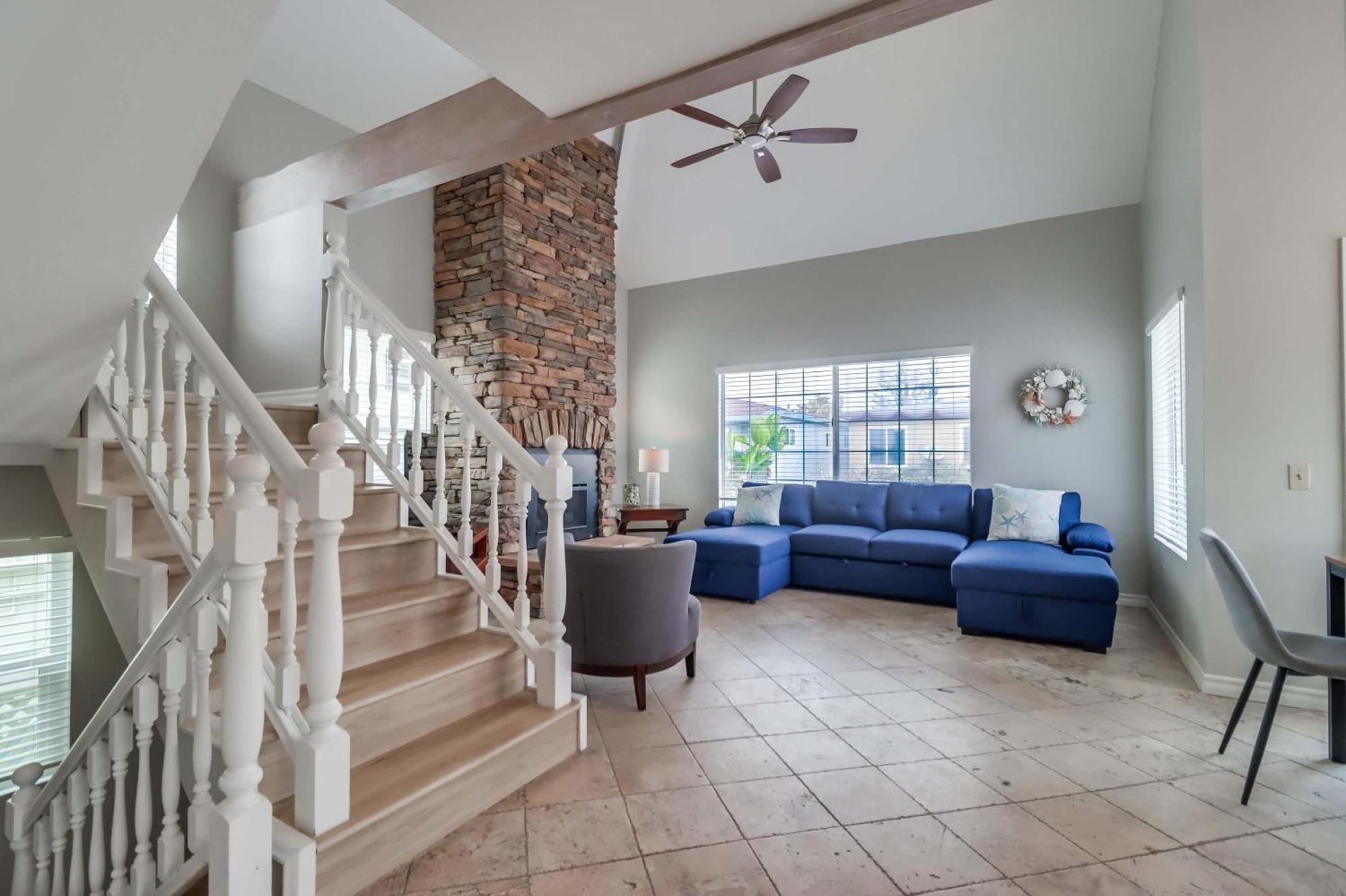 Half Block To Bay Steps To Ocean Ac Large Patio Holiday home *
